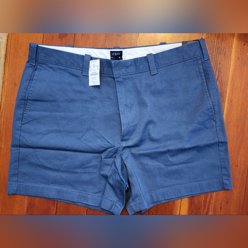 J. Crew 5" Flex Chino Shorts (Mens)